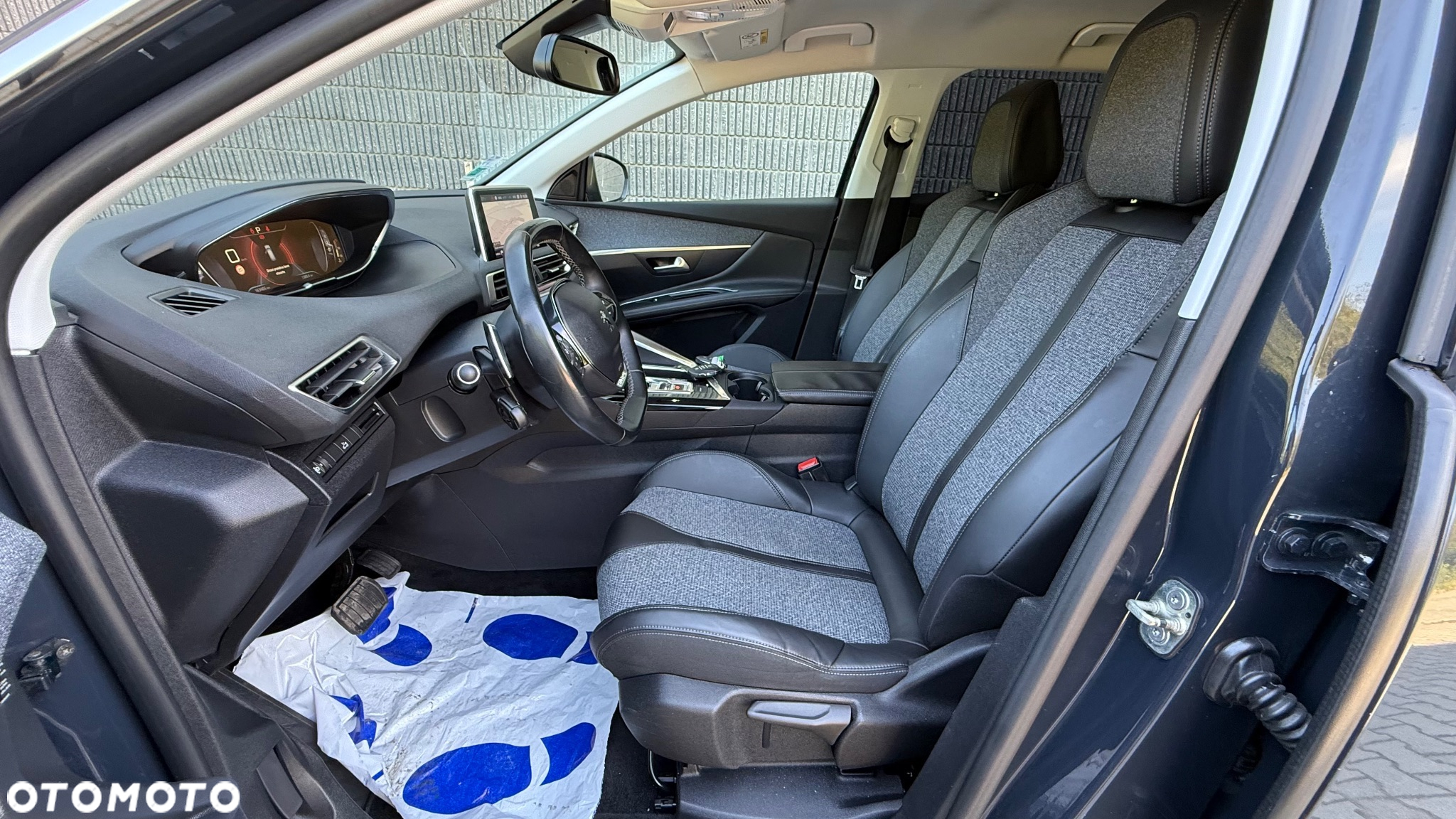 Peugeot 3008 BlueHDi 130 Stop & Start EAT8 Allure - 17