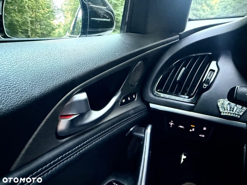 Kia Stinger - 13