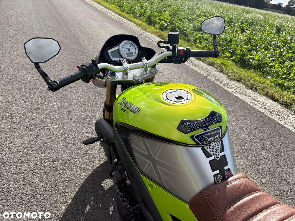 Triumph Speed Triple - 32