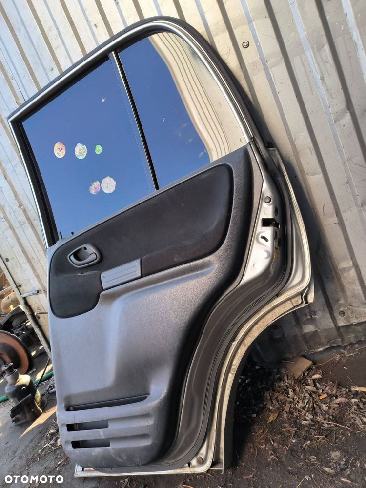 DRZWI PRAWE TYŁ SUZUKI GRAND VITARA I - 2