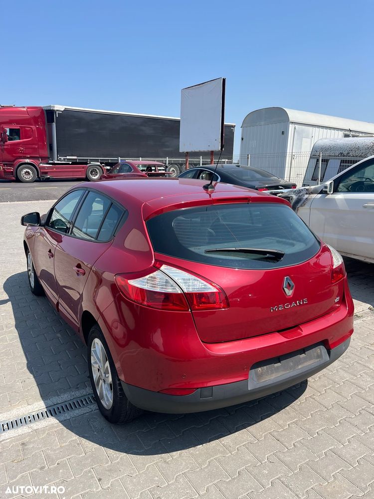 Dezmembram Renault Megane 3 1.6 diesel din 2015 - 3