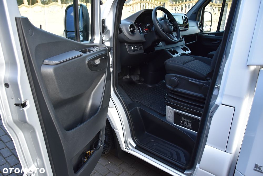 Mercedes-Benz SPRINTER 2022 / ZABUDOWA KEGGER LOW RACE + / AUTOLAWETA / HAK / 3.0 V6 AUTOMAT / DUŻY MBUX / KAMERA COFANIA / SYPIALKA SPOJKAR / PODUSZKI TYŁ / UNIKAT / STAN FABRYCZNIE NOWY - 25