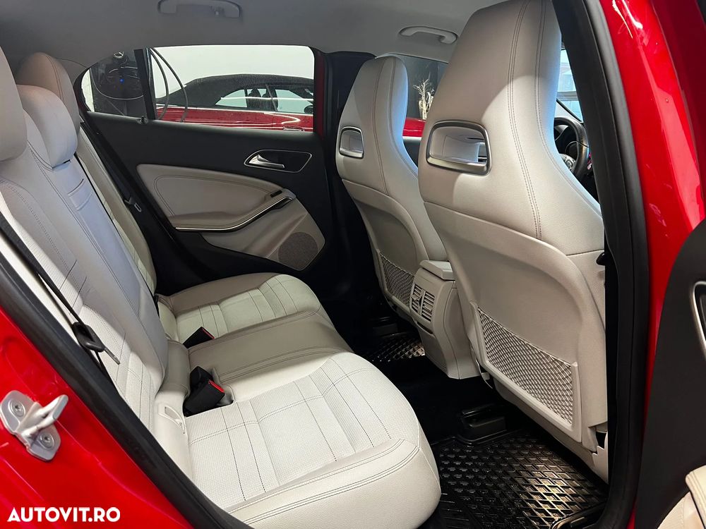 Mercedes-Benz GLA 220 d 4MATIC Aut. - 9