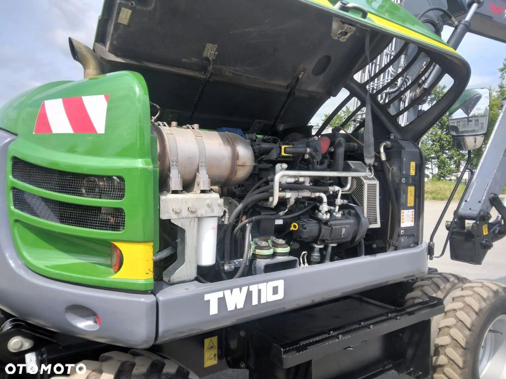 Schaeff TW110 koparka kołowa 4x4 - 8