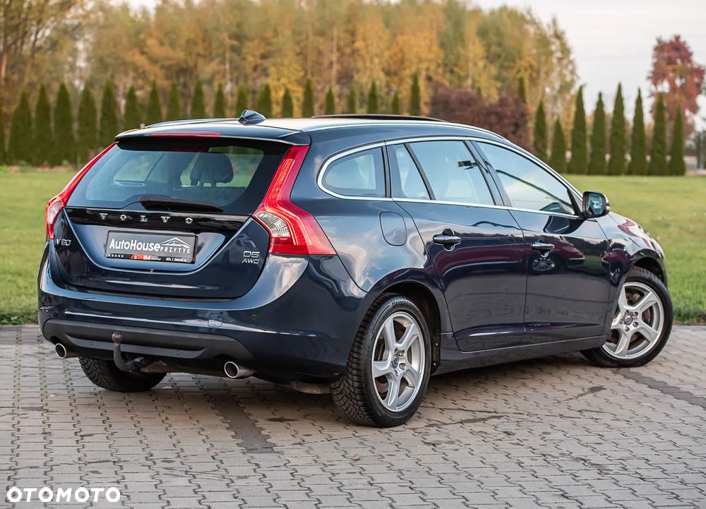 Volvo V60 D5 AWD Momentum - 13