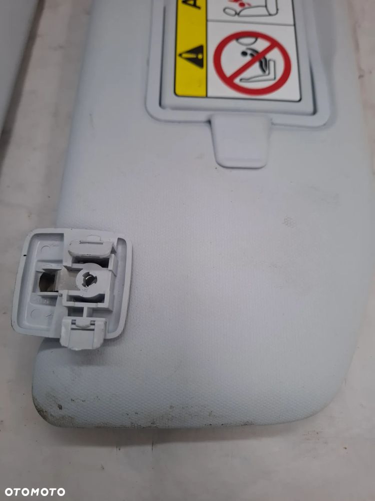 Peugeot 208 Osłony przeciwsłoneczne - 2