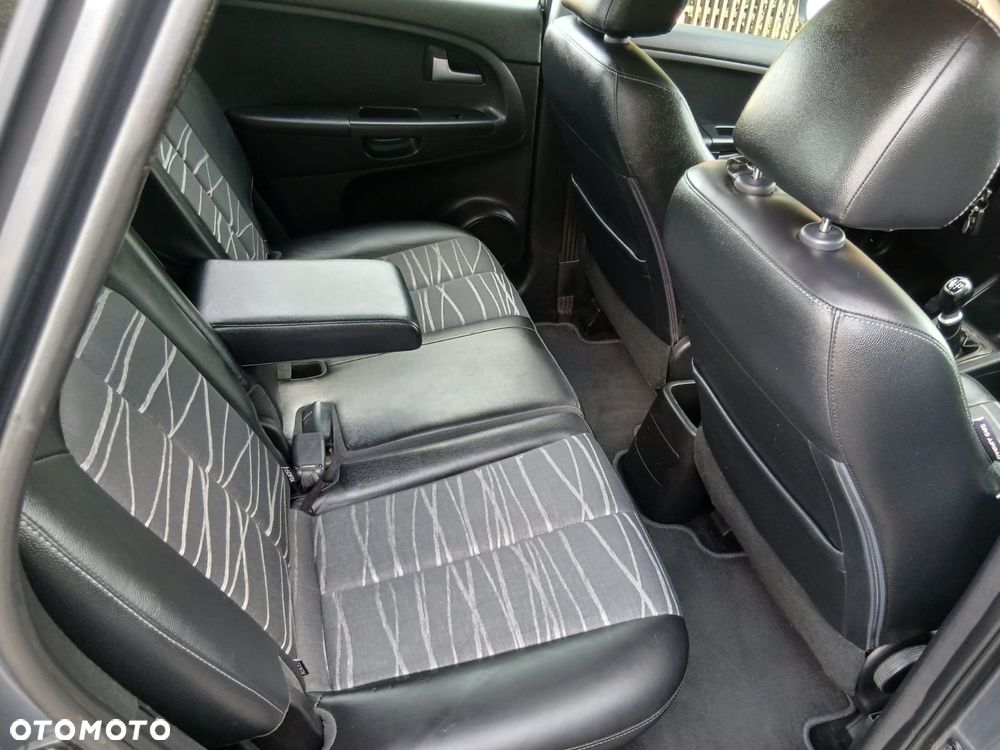 Kia Venga 1.4 CVVT Dream Team Edition - 30