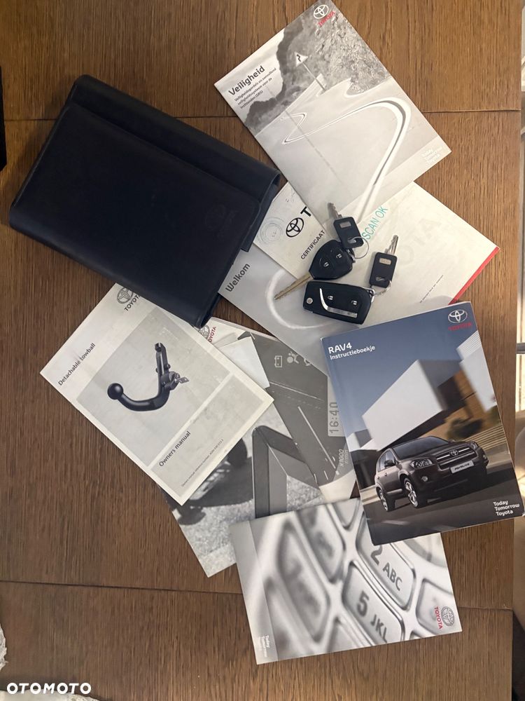 Toyota RAV4 2.2 D-4D Prestige - 40