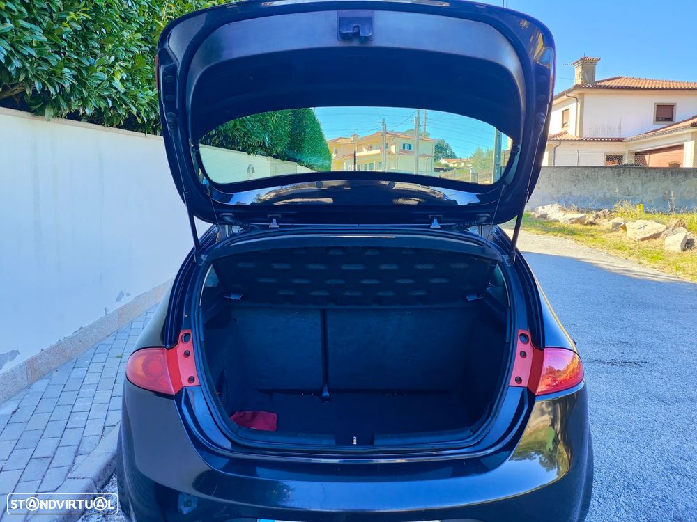 SEAT Leon 2.0 TDI FR 18 Tiago Monteiro - 6
