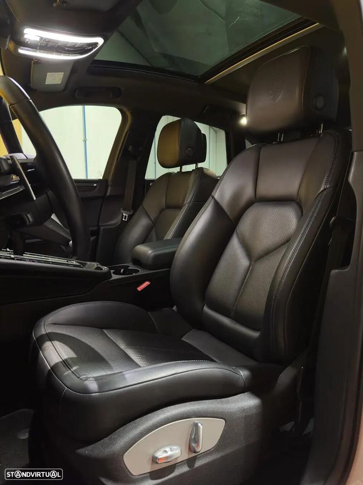 Porsche Macan T - 3