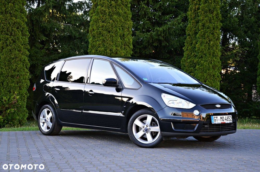 Ford S-Max - 13