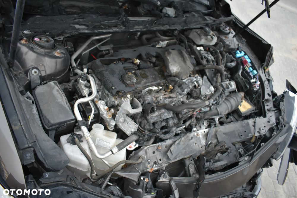 Toyota Camry 2.5 Hybrid Executive CVT - 7