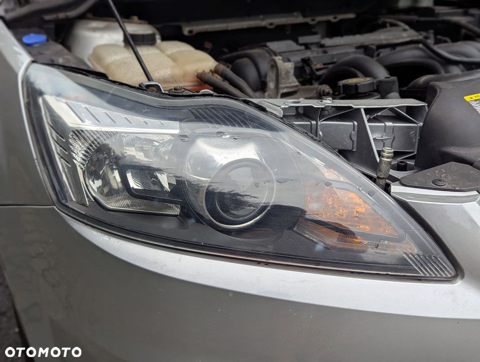 Ford Focus 1.6 Platinium X - 18