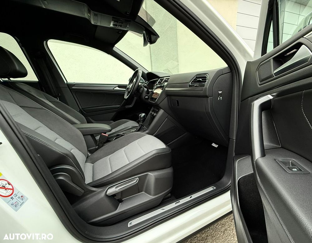 Volkswagen Tiguan 2.0 TDI SCR 4MOTION DSG R-Line - 9