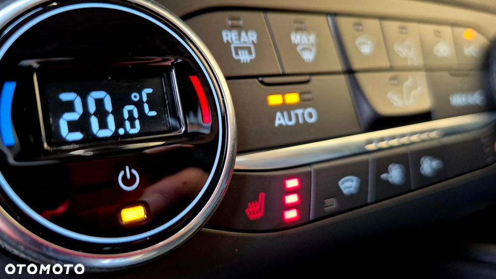 Ford Kuga 1.5 EcoBlue FWD Titanium - 25