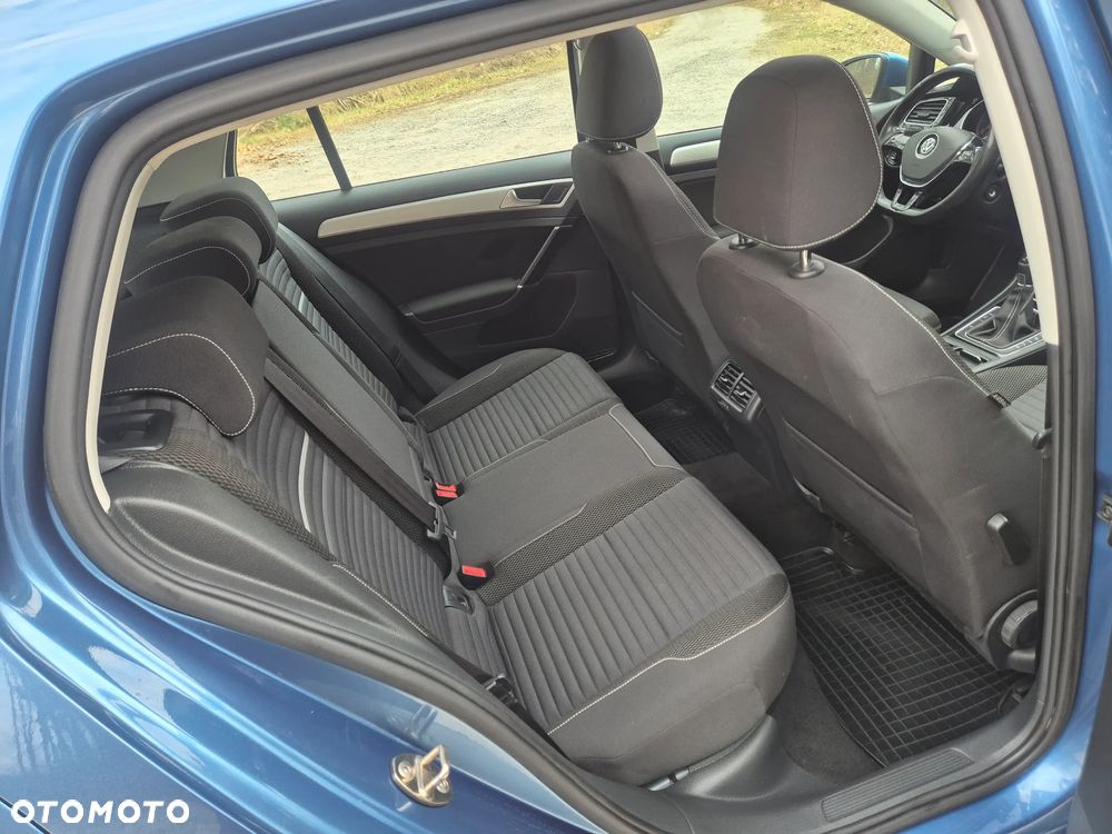 Volkswagen Golf - 39