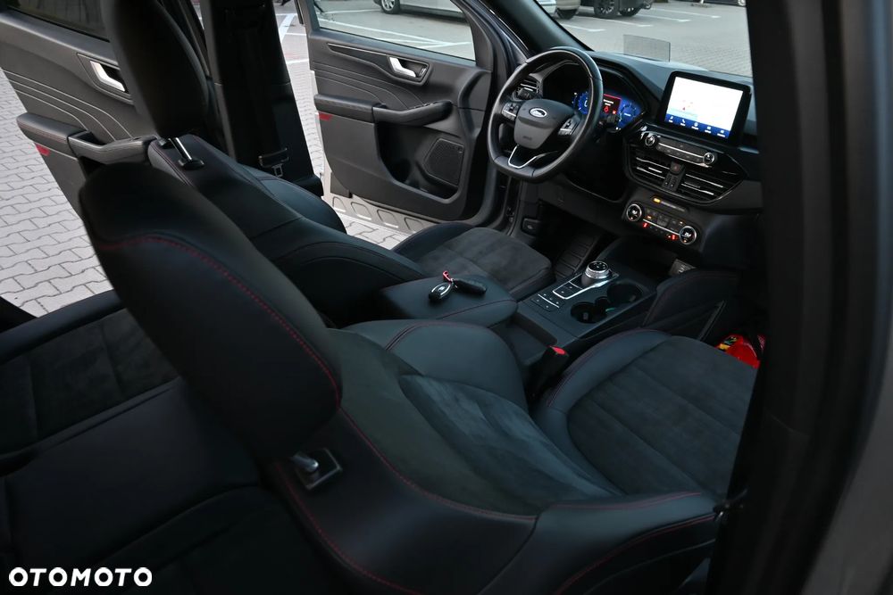 Ford Kuga 2.0 EcoBlue AWD ST-Line X - 31