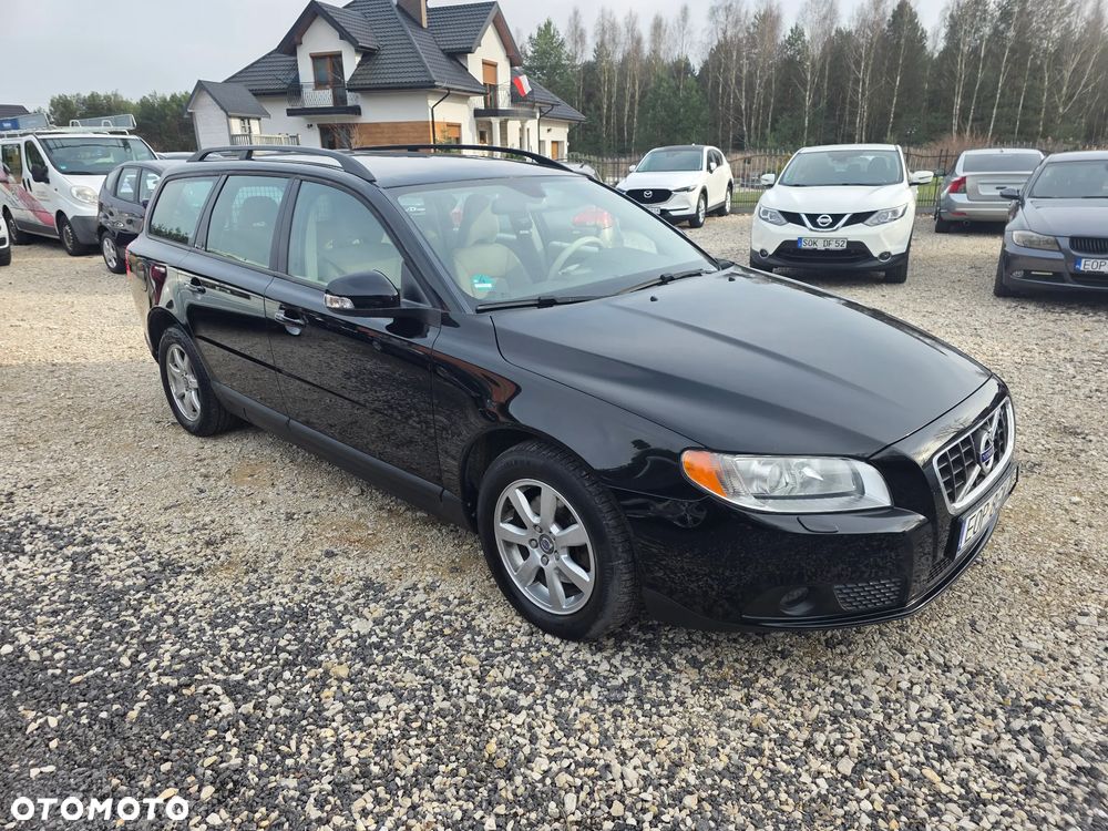 Volvo V70 2.0D Momentum - 1