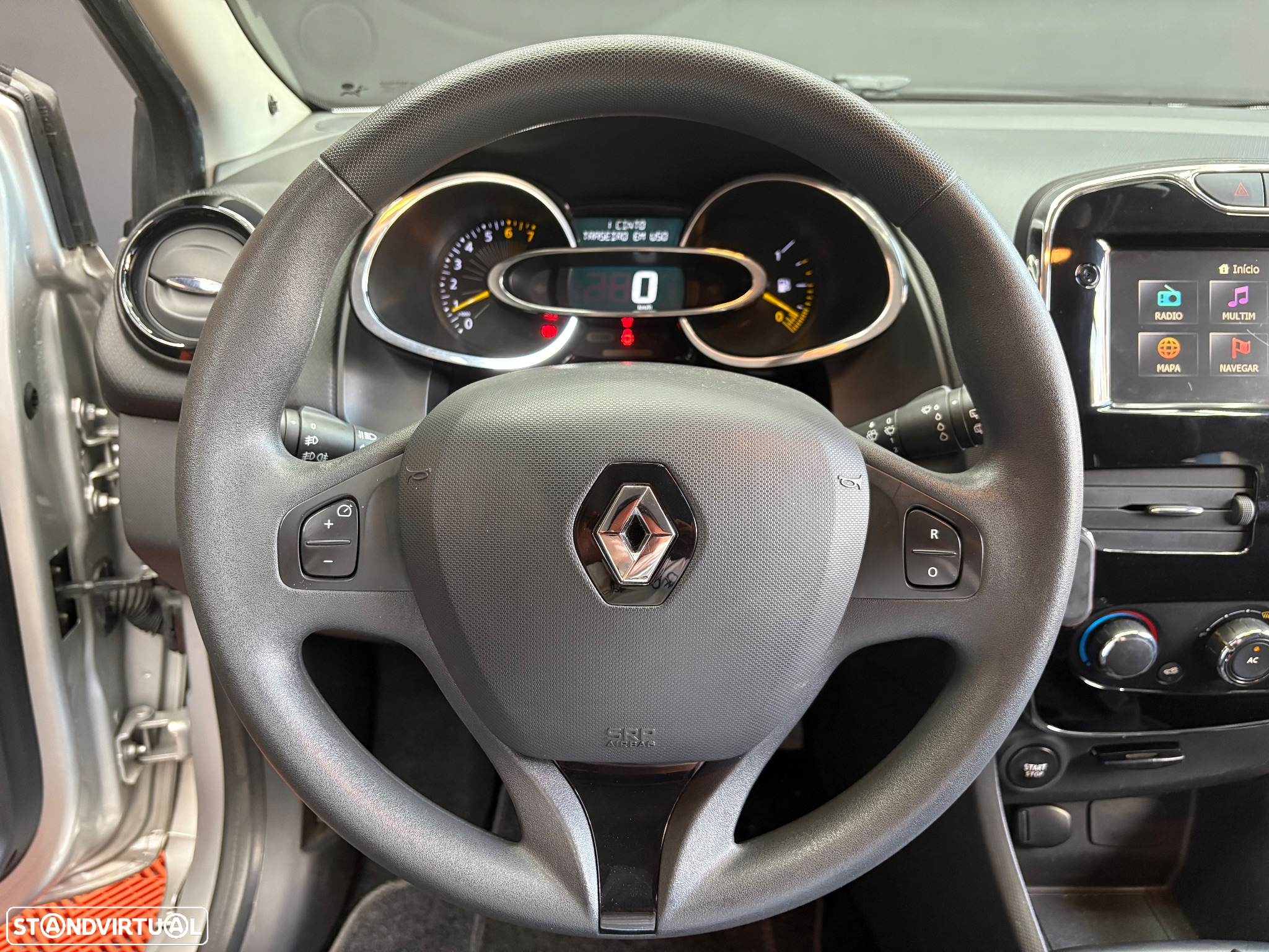 Renault Clio Sport Tourer 0.9 TCE Limited - 9