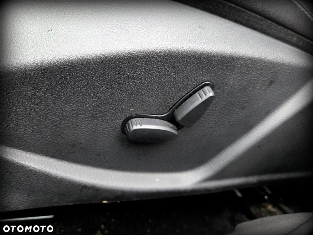 Ford Focus 2.0 TDCi Titanium ASS PowerShift - 11