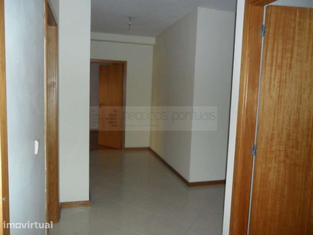 Apartamento T2 para Arrendamento | Real, Braga - Grande imagem: 4/8