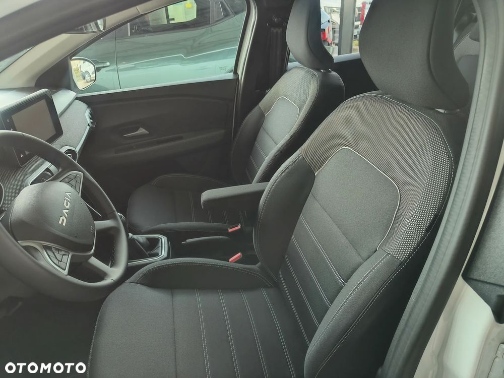 Dacia Jogger 1.0 TCe Expression 7os - 8