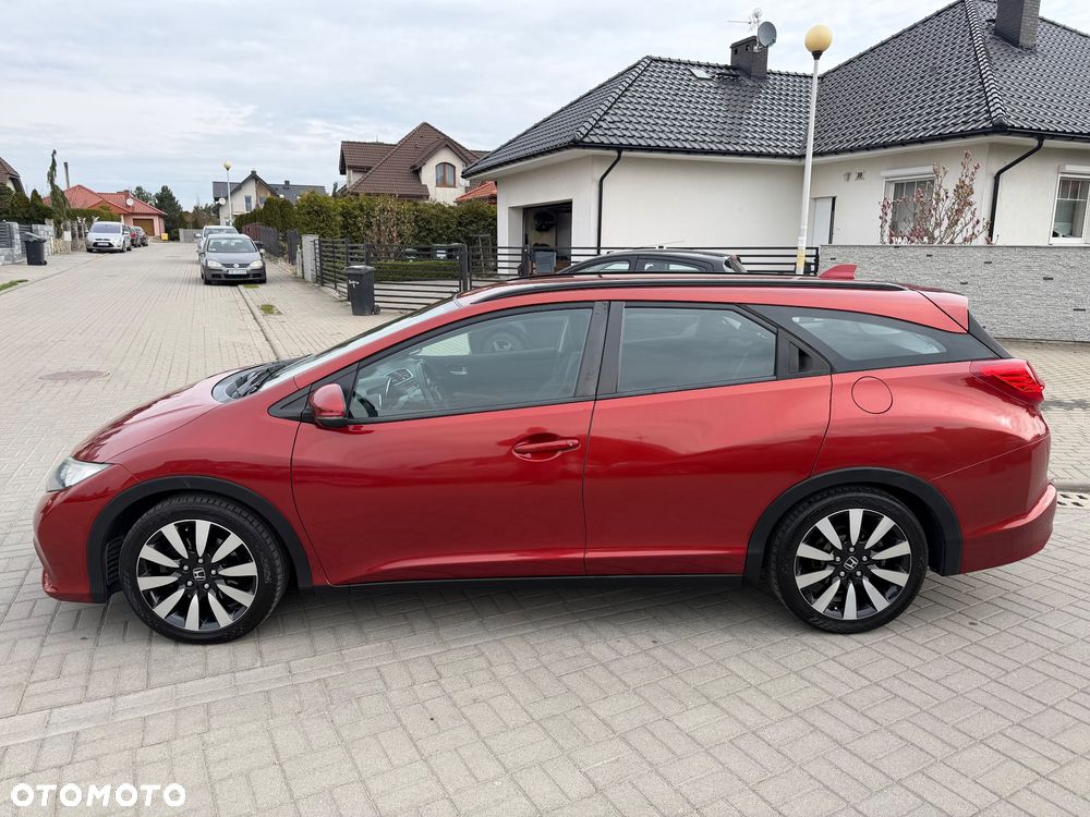 Honda Civic 1.6 i-DTEC Executive Black Edition - 12