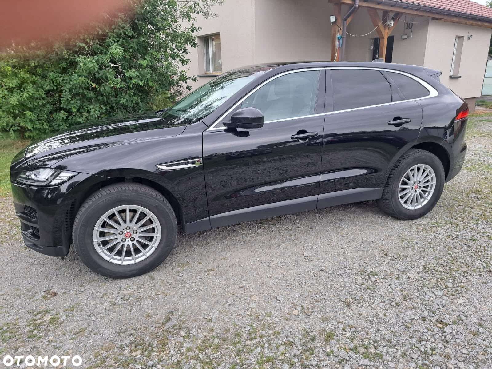 Jaguar F-Pace - 1
