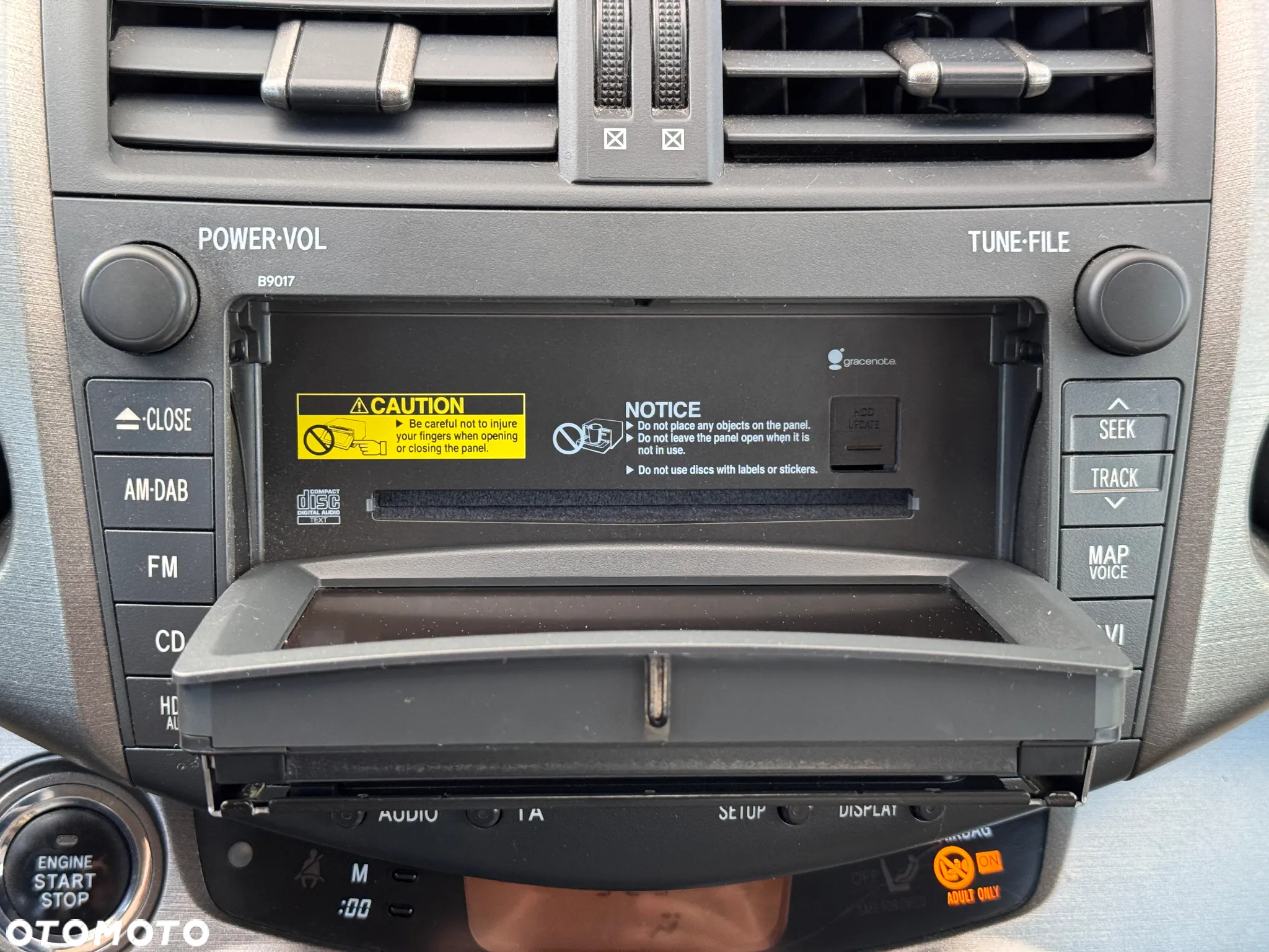 Toyota RAV4 2.2 D-CAT Premium - 26