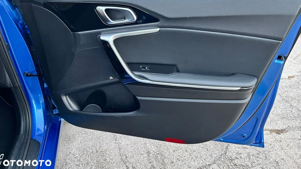 Kia Ceed 1.6 CRDi 136 DCT ISG Platinum Edition - 22