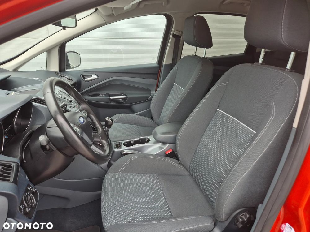 Ford C-MAX 1.6 Ti-VCT Champions Edition - 16