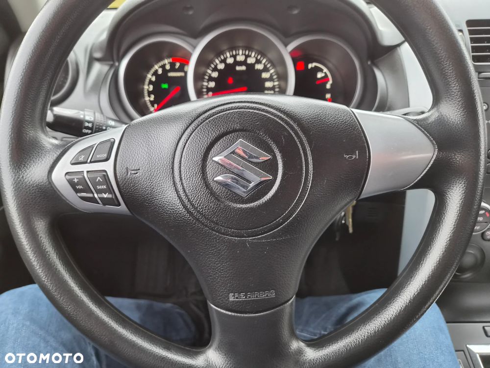 Suzuki Grand Vitara 1.6 City - 13