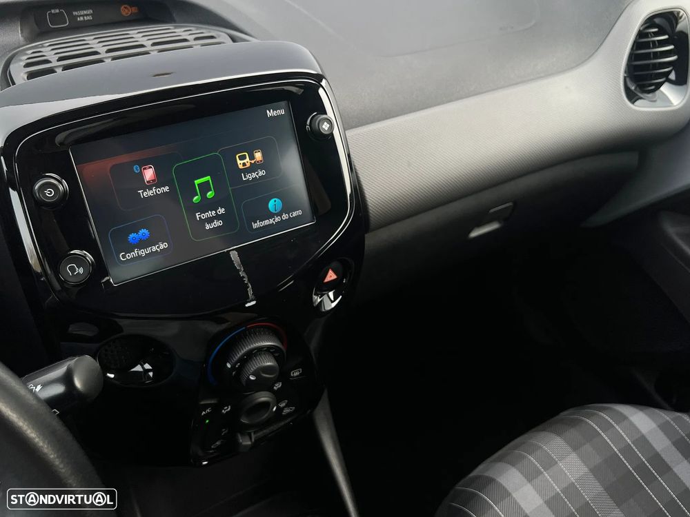 Peugeot 108 1.0 e-VTi Allure - 12