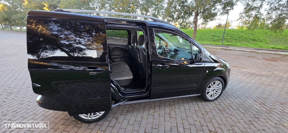 Ford Tourneo Courier 1.5 TDCi Titanium - 12