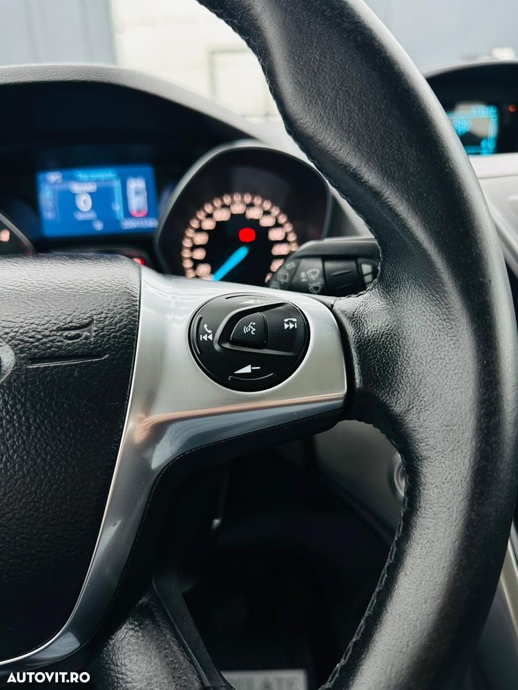 Ford Kuga 2.0 TDCi 4x4 Trend - 29