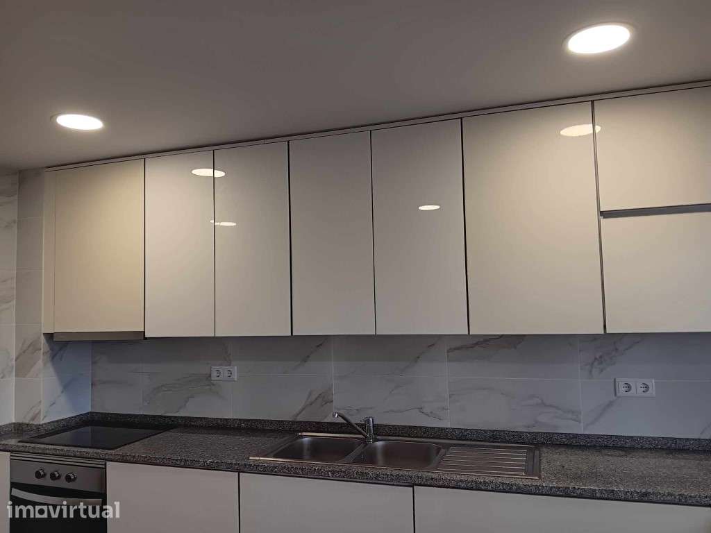 ARRENDAMENTO APARTAMENTO T3 , REMODELADO ALFERRAREDE, ABRANTES - Grande imagem: 2/18