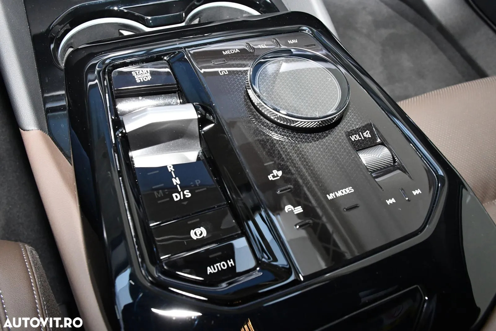 BMW Seria 5 550e xDrive AT PHEV - 24