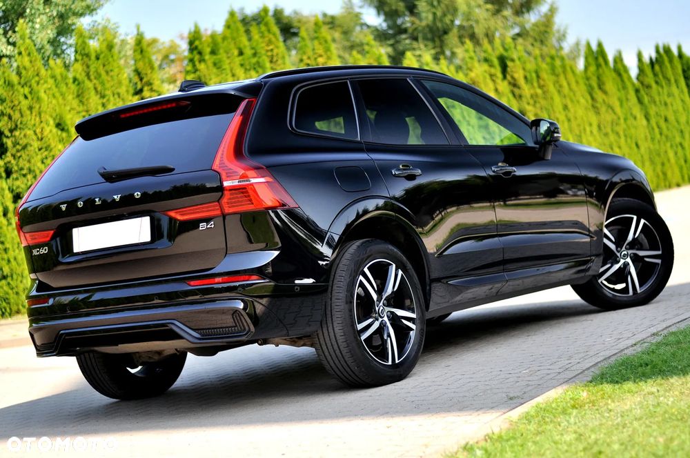 Volvo XC 60 B4 D Ultimate Dark - 12