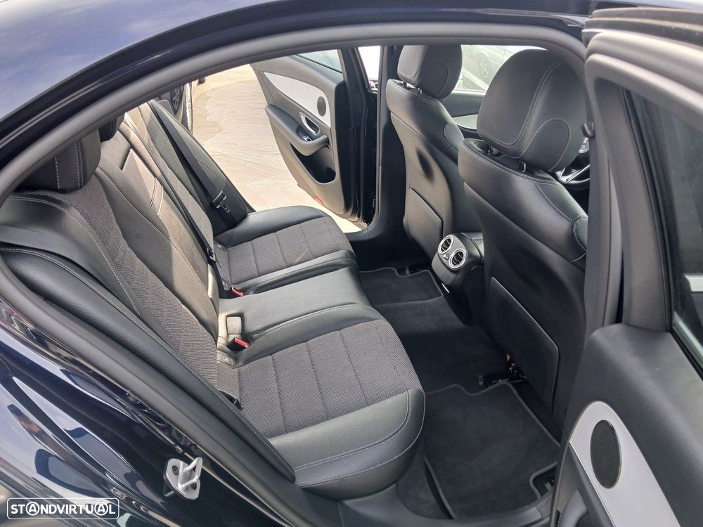 Mercedes-Benz E 300 de Avantgarde - 11