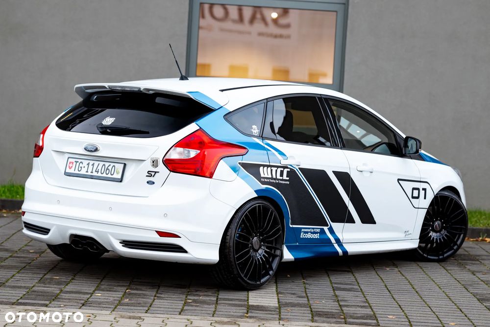 Ford Focus 2.0 EcoBoost ST mit Leder-Sport-Paket - 9