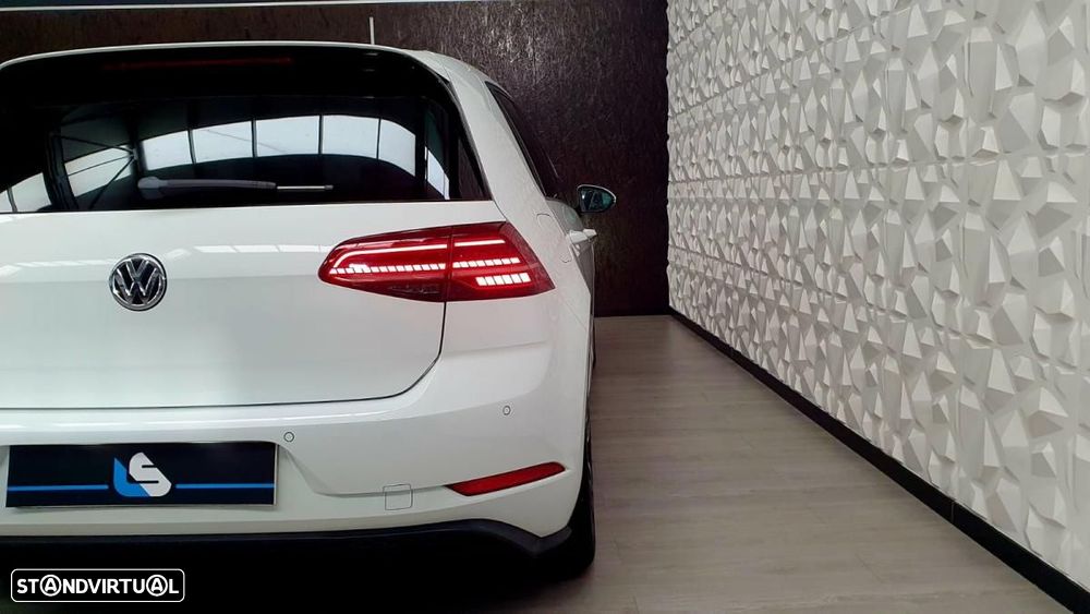 VW Golf 2.0 TDI GTD - 11