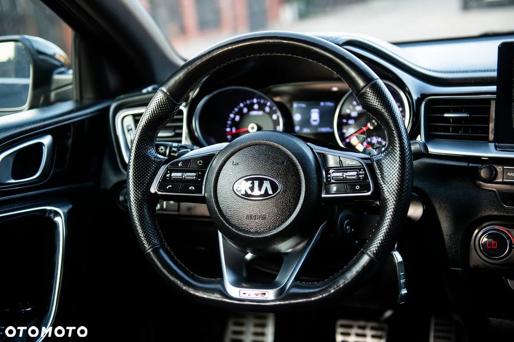 Kia ProCeed 1.4 T-GDI GT Line DCT - 29