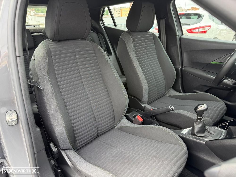 Peugeot 2008 1.2 PureTech Active - 17