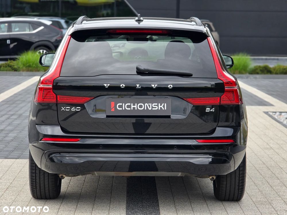 Volvo XC 60 B4 B Momentum Pro - 7