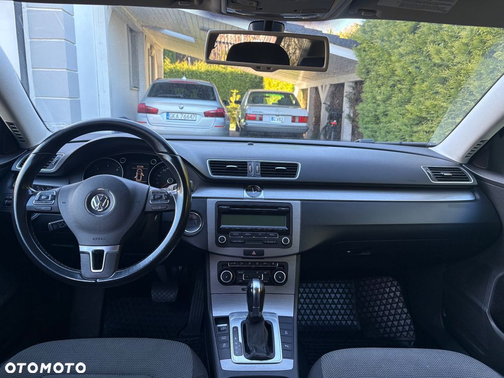 Volkswagen Passat 2.0 TDI Comfortline DSG - 8
