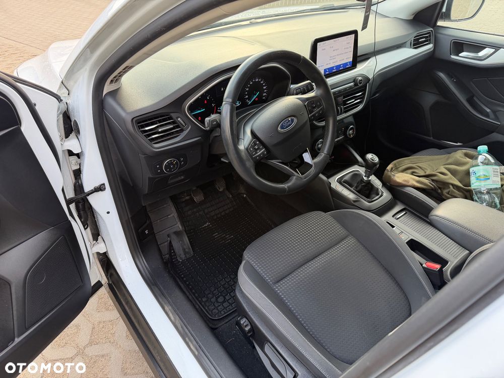 Ford Focus 1.5 EcoBlue Start-Stopp-System TITANIUM STYLE - 5