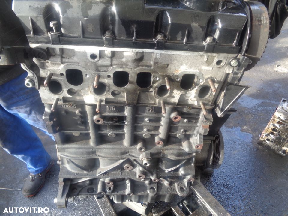 Vand Motor Volkswagen T5 AXB 1.9TDI 105CP din 2006 - 1