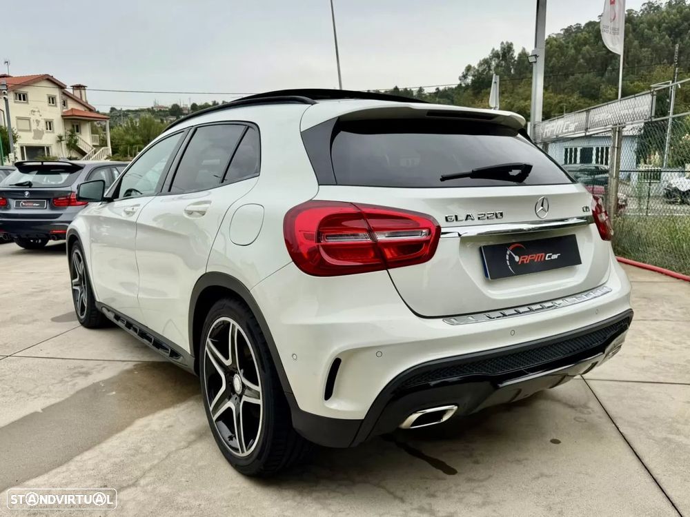 Mercedes-Benz GLA 220 CDI 7G-DCT AMG Line - 10