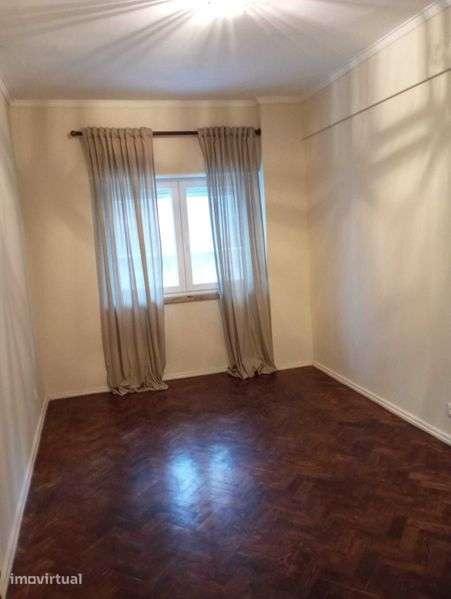 Apartamento t1 para arrendar em Benfica - Grande imagem: 3/3
