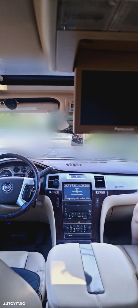 Cadillac Escalade 6.0 V8 Platinum - 15